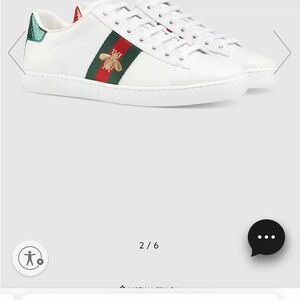Gucci Women’s Ace Sneaker with Bee 💚🤍❤️ Size: 10 used